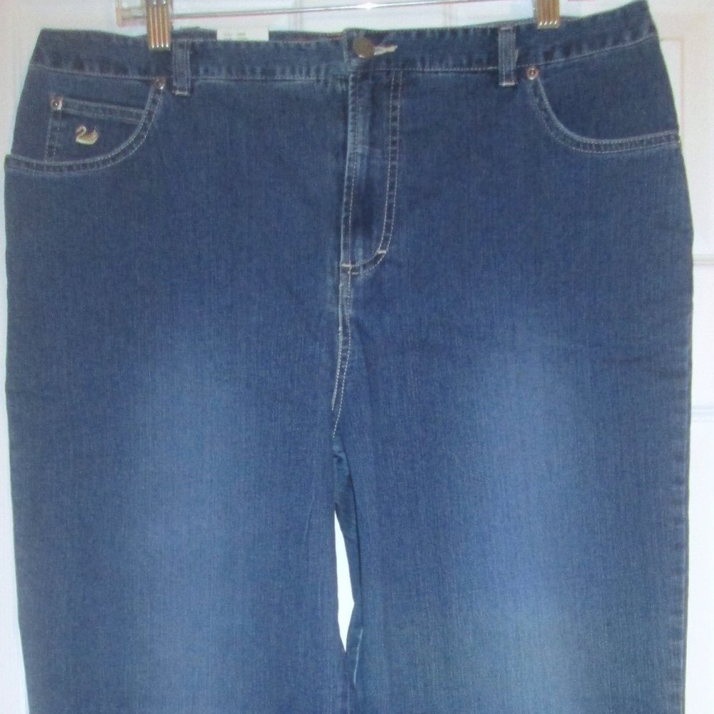Gloria Vanderbilt Straight Leg Mid Rise Petite 16